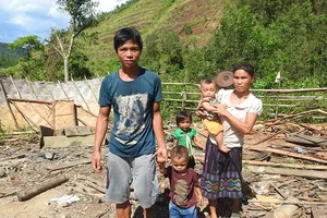 Bão vò nát miền Tây Quảng Bình