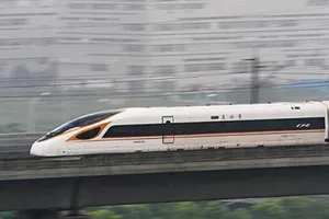Tàu cao tốc nhanh nhất thế giới chính thức chạy ở TQ