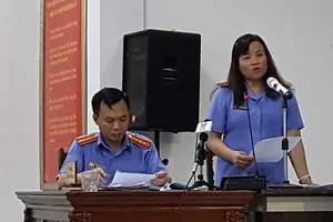 Luật sư thất vọng về đối đáp của VKS