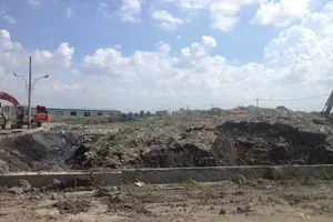 Nguy cơ ô nhiễm từ hơn 27.000 tấn bùn