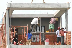 ‘Vi phạm xây dựng như bom nổ chậm’