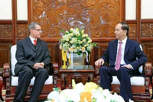 Chủ tịch nước tiếp đại sứ trình quốc thư