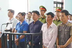 Luật quy định không tội, tòa vẫn cứ kết án