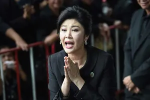Tòa án Thái Lan sẽ thêm lệnh bắt giữ bà Yingluck
