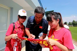 Sự thận trọng và tỉnh táo của HLV Mai Đức Chung