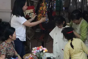 Chợ phiên đặc biệt giữa Sài Gòn