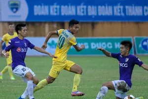 Hà Nội níu chân Thanh Hóa để Quảng Nam soán ngôi