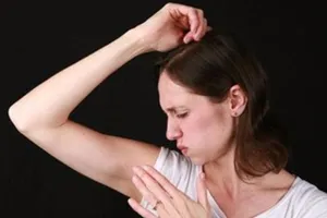 Nước bọt và mùi cơ thể quyết định sự hấp dẫn của bạn