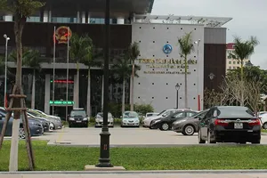 Đà Nẵng thiếu bãi đỗ ô tô