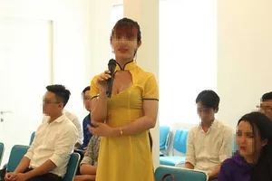 Người chuyển giới khổ vì... khám phụ khoa