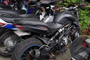 Mô tô khủng vi phạm, CSGT khó truy bắt