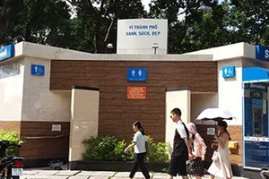 TP yêu cầu làm nhanh nhà vệ sinh, thùng rác công cộng