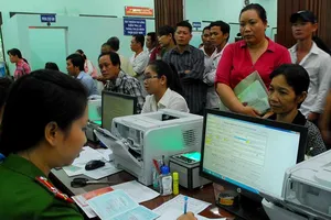 Giải khúc mắc về giấy xác nhận số CMND