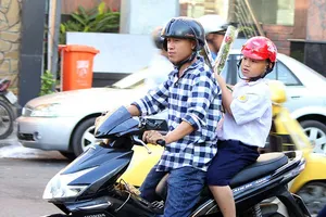 TP.HCM: Nhiều nơi hết sổ tạm trú cấp cho dân