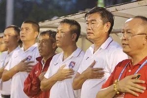 Trọng tài ngoại và vòng xoáy tình cảm