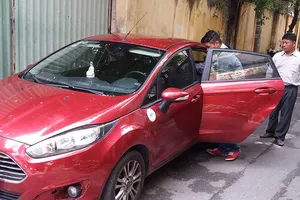 Đưa Grab, Uber vào khuôn khổ để cạnh tranh công bằng