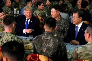 Tổng thống Trump kêu gọi Triều Tiên đàm phán