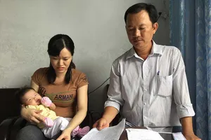 Muốn nhận con phải có thư tình của cha?