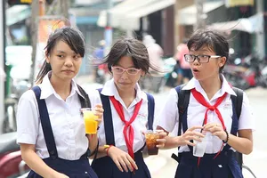 Nan giải bài toán học... 2 buổi/ngày