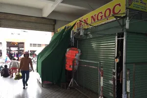 Ủy ban ‘níu áo’ người bán hàng sai?