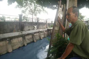 Đáng sợ con kênh đổi màu như cầu vòng