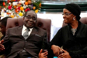 Hé lộ hậu trường vụ binh biến ở Zimbabwe