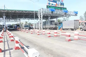 BOT Cai Lậy buộc xả trạm 2 lần