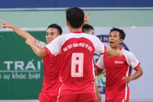 ĐH Công nghiệp và ĐH Công nghệ (HUTECH) tranh chung kết