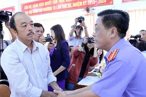 Đánh người để buộc khai đúng cũng có tội