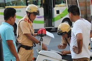 Muốn tăng gấp đôi mức phạt phải giám sát chặt CSGT