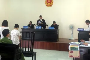 Triệu tập điều tra viên để làm rõ lời khai bị cáo