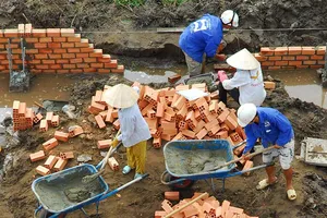 Trần ai xin cấp phép xây dựng