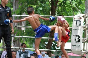 Đông Nam Á đang ‘sốt’ với mưa tiền từ sàn đấu bạo lực