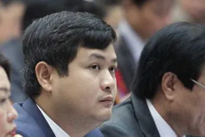 Bổ nhiệm con quan và chuyện ‘đúng quy trình’