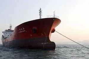 Hàn Quốc bắt giữ tàu tuồn dầu cho Triều Tiên