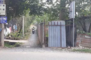 Tòa buộc sửa sai, ủy ban vẫn chậm