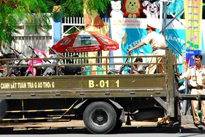Cảnh sát giao thông đừng ‘hù’ giam xe nữa