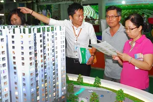 Bỏ đề xuất đánh thuế sang tên sổ đỏ: Dân mừng