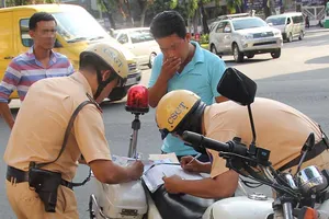 Khi CSGT có cơ hội trục lợi chính sách