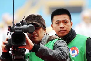 Bản quyền V-League bán, cho hay đổi?