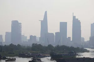 TP.HCM xuất hiện sương mù nguy hiểm