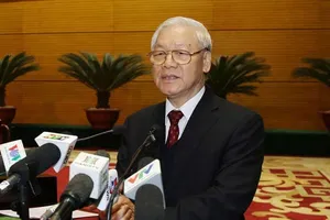 Kiên quyết chống tham nhũng trong công tác cán bộ