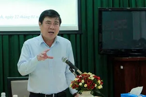 Chủ tịch TP.HCM: Cán bộ phải biết tôn trọng dân