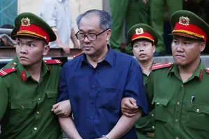 Tranh cãi việc thu hồi hơn 6.000 tỉ của 3 ngân hàng