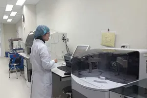 Phòng xét nghiệm tham chiếu về kháng sinh đầu tiên ở VN