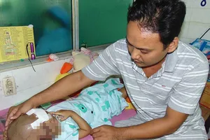 Cái Tết quặn lòng của bệnh nhi ung thư