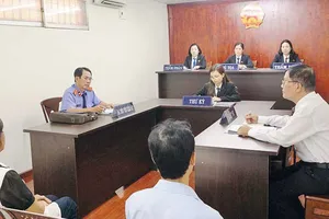 Hành trình tìm sự bình đẳng chốn công đường