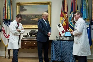 Người ‘canh giữ’ sức khỏe của tổng thống Mỹ