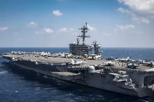 Uy lực siêu tàu sân bay Mỹ sắp đến Việt Nam