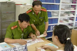 Nhà lớn mới cho nhập hộ khẩu: Giải pháp ít hiệu quả